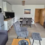 Apartment Thirty Minutes *