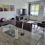 Apartment Thirty Minutes *
